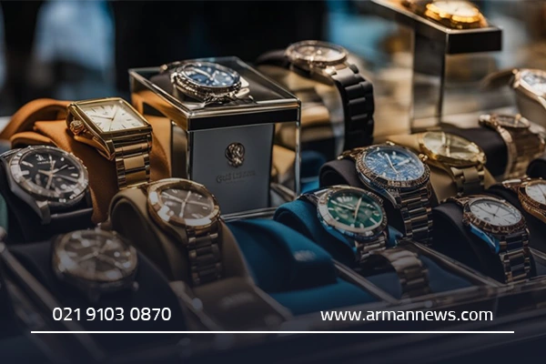 مقایسه خرید حضوری و آنلاین از ساعت فروشی‌های قم