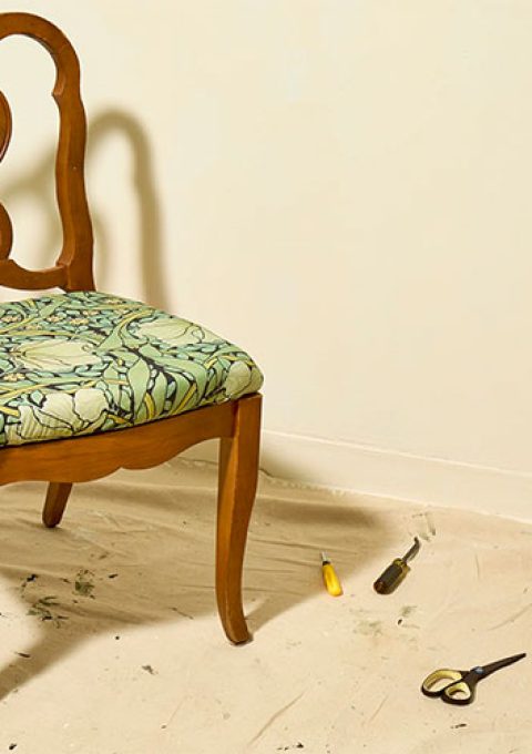 آموزش تشخیص کیفیت رویه‌کوبی صندلی ناهار خوری قبل از سفارش